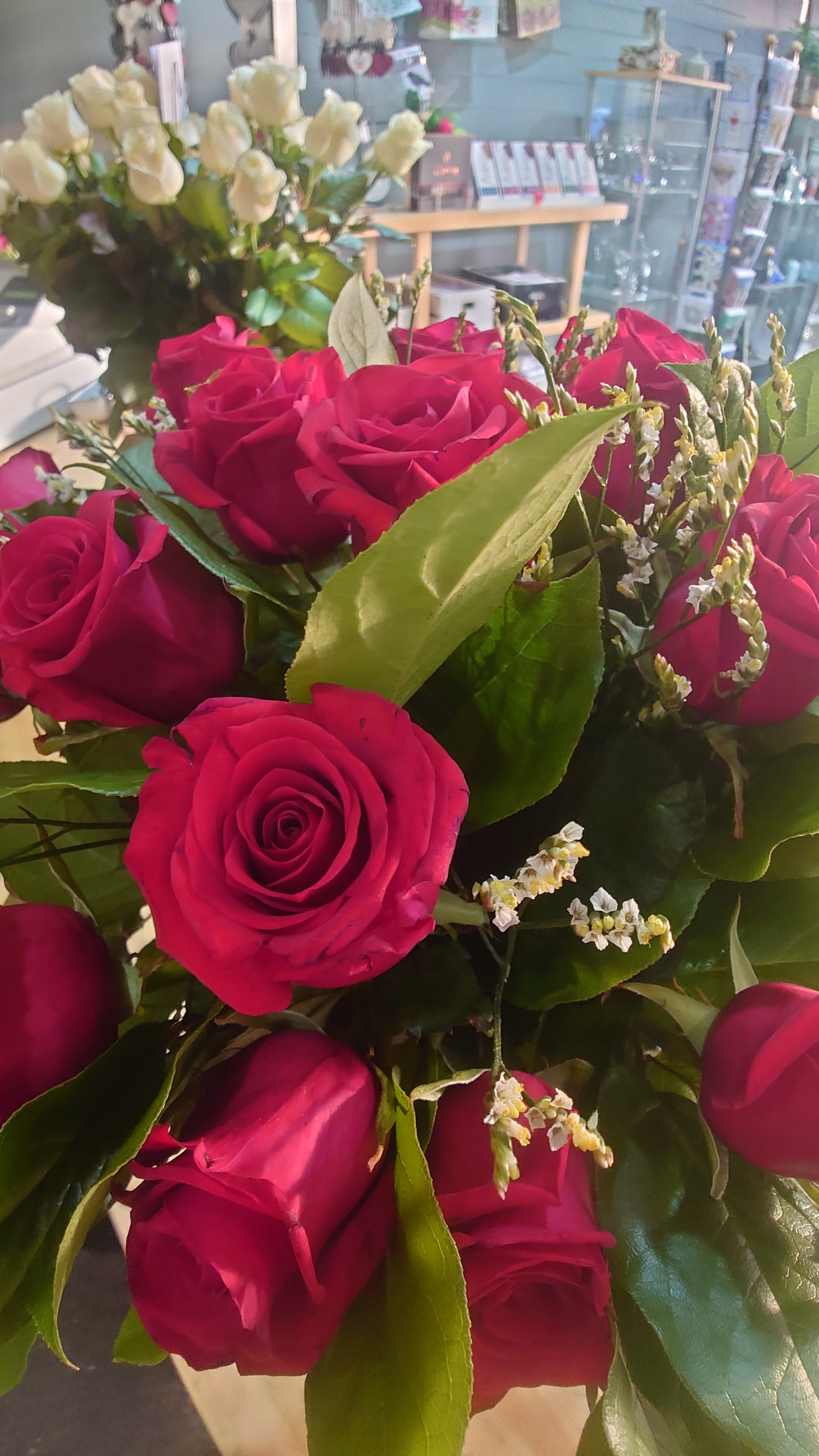 Roses 50cm, with greenery