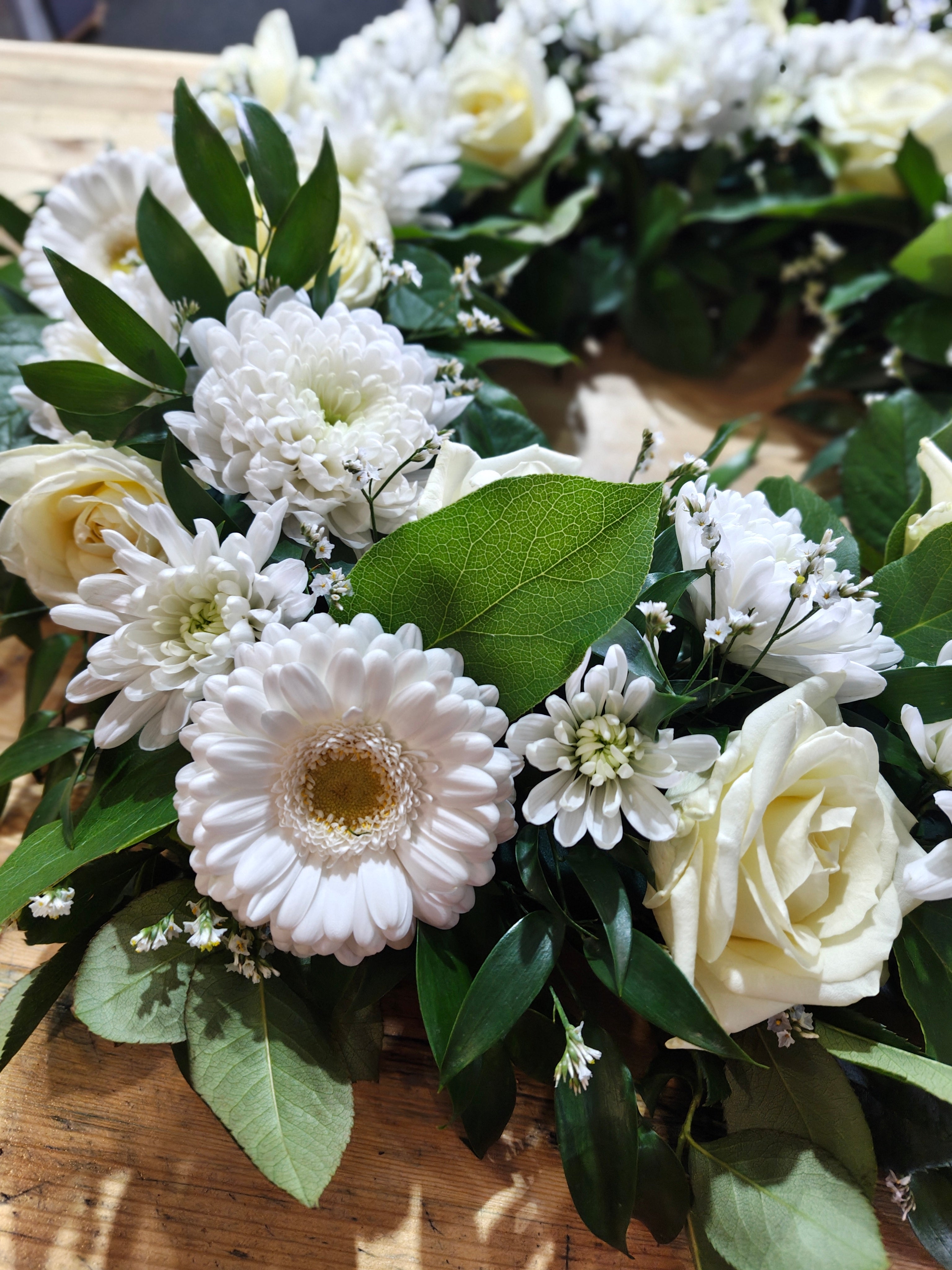 Wreath, modern, arranged in Oasis